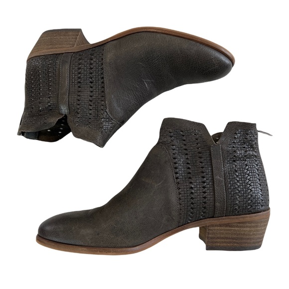 Vince Camuto Patellen Leather Ankle Booties Size Size 10M - Picture 5 of 16